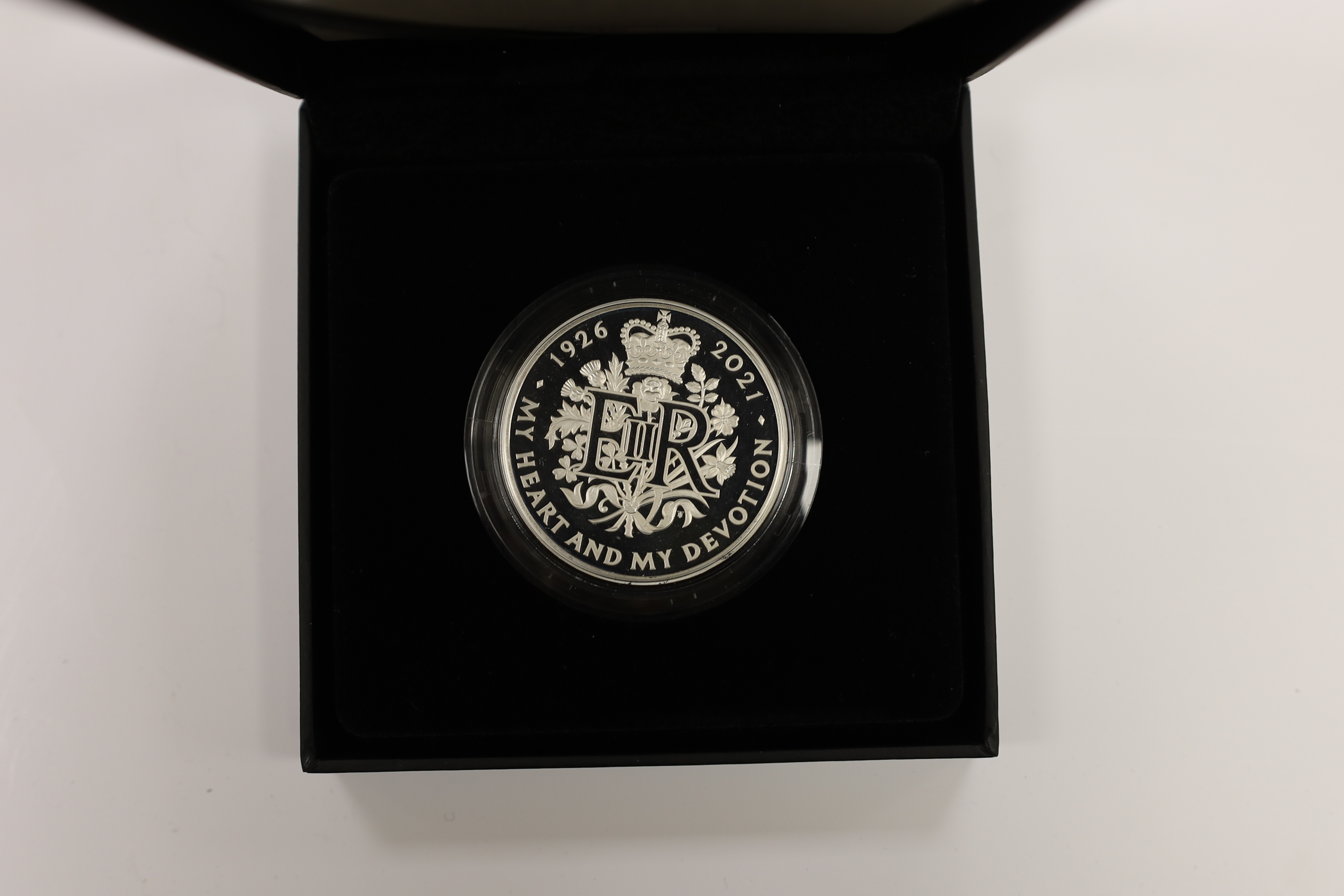 Royal Mint UK QEII silver piedfort proof coins - 2010 five coin set, 2021 95th birthday of her Majesty the Queen £5 and 2007 Diamond Wedding crown, 3 cases